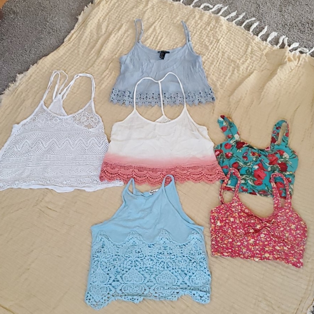 6 Crop Top Shirts